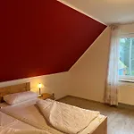 Unter Den Kiefern 99 * Рёбель