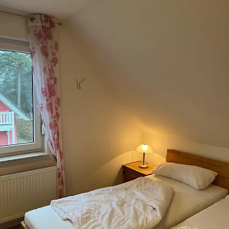 Unter Den Kiefern 99 Сasa de vacaciones Röbel